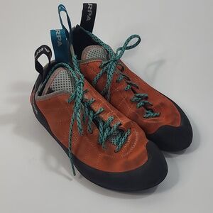 Scarpa Helix Rock Climbing Shoes US Size 7.5 Men 8.5 Women
